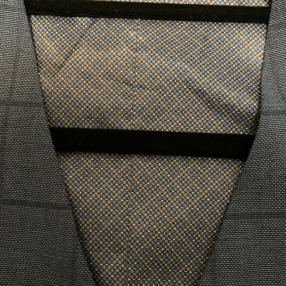 Calvin Klein boys vest - Picture 3 of 5